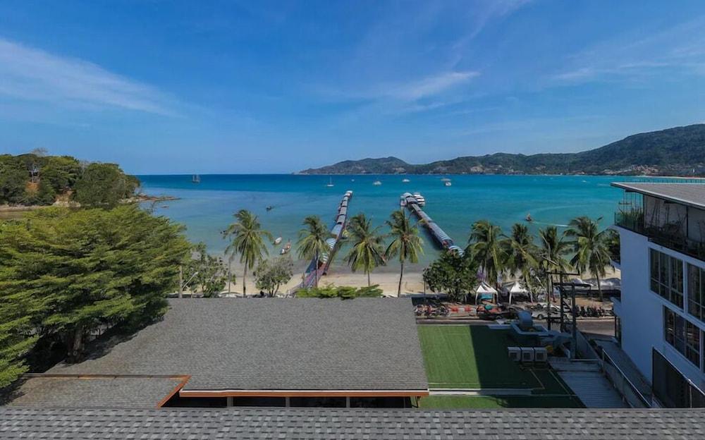 Liv Hotel Phuket Patong Beachfront Exteriér fotografie